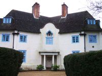 Dutch House, Holmwood