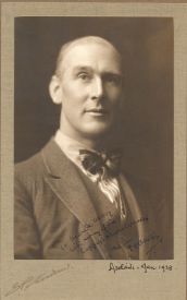 Photo of Clive Carey